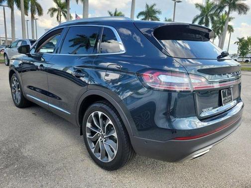 2022 Lincoln Nautilus Reserve