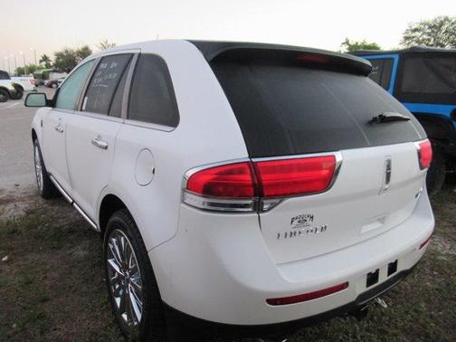 2012 Lincoln MKX Base