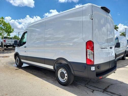 OXFORD WHITE 2026 Ford Transit-250 Base