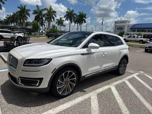 White Platinum Clearcoat Metallic 2019 Lincoln Nautilus Reserve