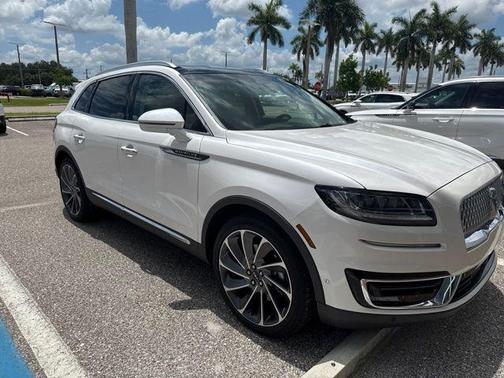 White Platinum Clearcoat Metallic 2019 Lincoln Nautilus Reserve