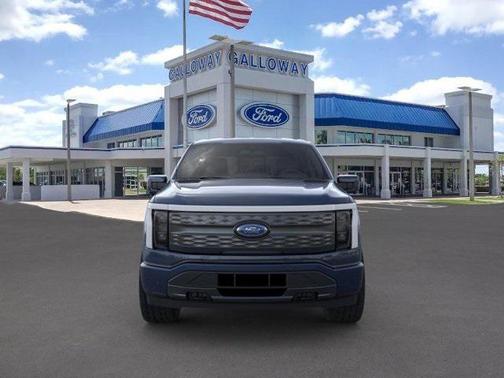 2023 Ford F-150 Lightning LARIAT