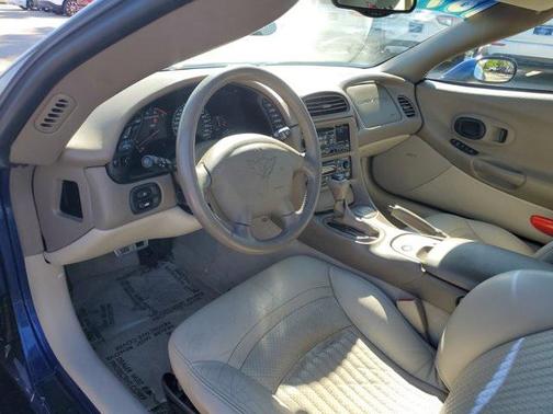 2004 Chevrolet Corvette Base