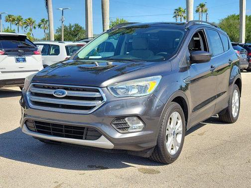 Magnetic 2017 Ford Escape SE