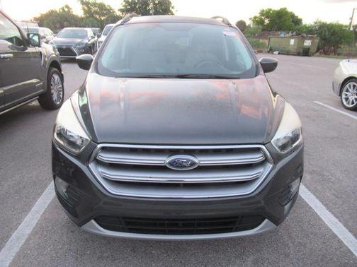 Magnetic 2017 Ford Escape SE