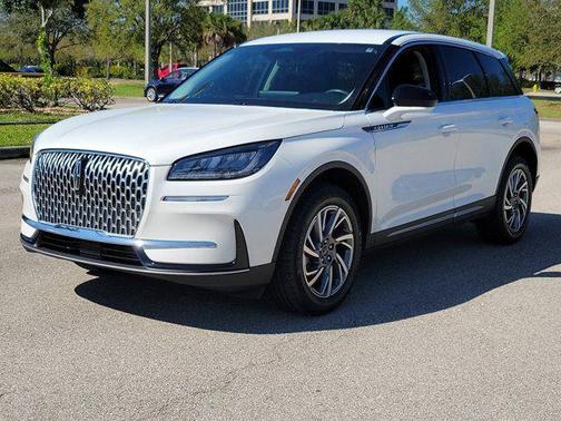 2023 Lincoln Corsair Standard