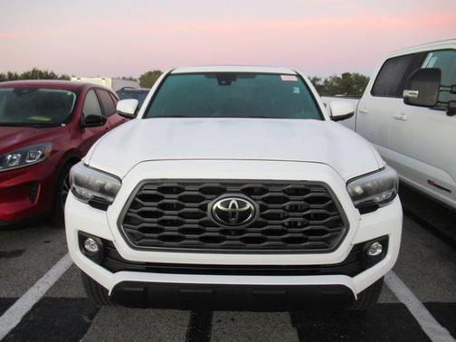 2023 Toyota Tacoma SR