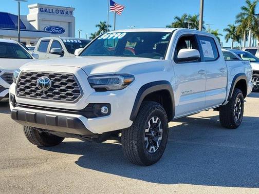 2023 Toyota Tacoma SR