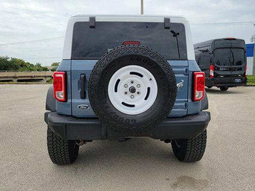 Azure Gray Metallic 2025 Ford Bronco Heritage Edition