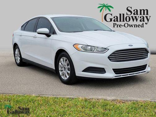 OXFORD WHITE 2015 Ford Fusion S