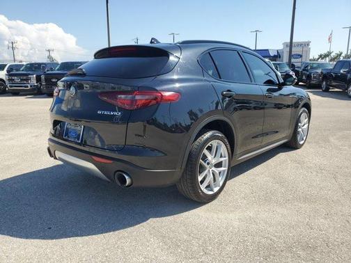 2019 Alfa Romeo Stelvio Ti Sport