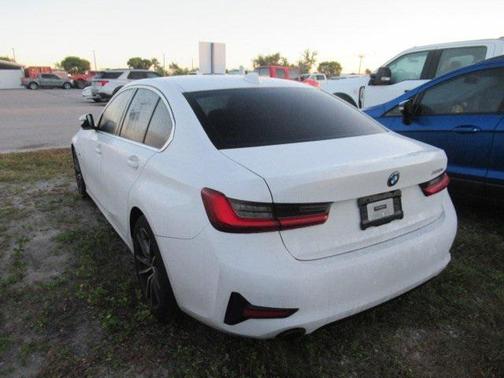 2022 BMW 330e iPerformance
