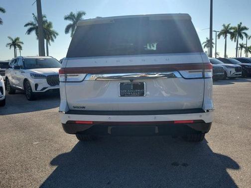 2023 Lincoln Navigator Reserve