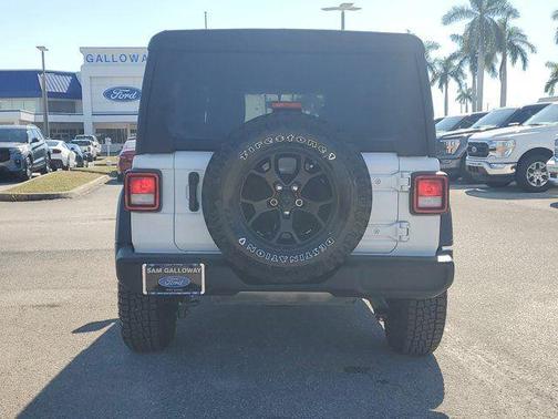 2022 Jeep Wrangler Willys