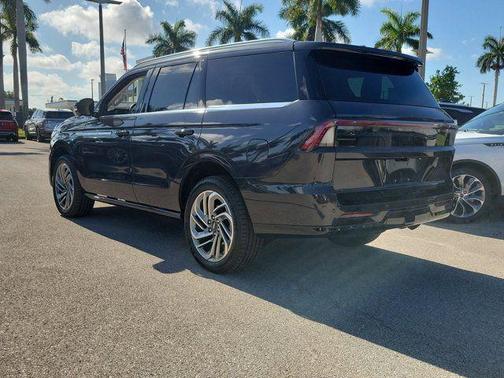 Starlight 2025 Lincoln Navigator Reserve