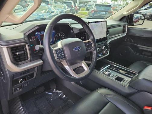 2023 Ford Expedition XLT