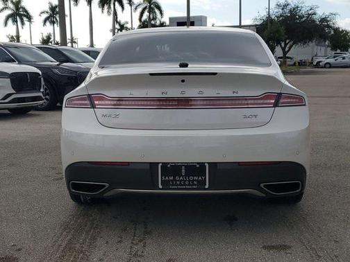 2020 Lincoln MKZ Standard