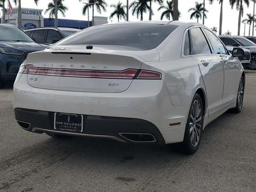 2020 Lincoln MKZ Standard