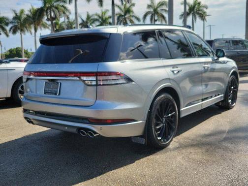 Radiance Metallic 2024 Lincoln Aviator Reserve AWD