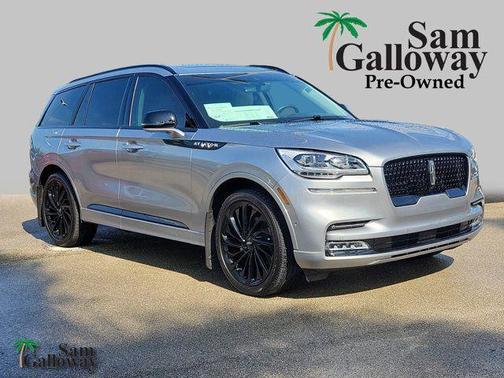 Radiance Metallic 2024 Lincoln Aviator Reserve AWD