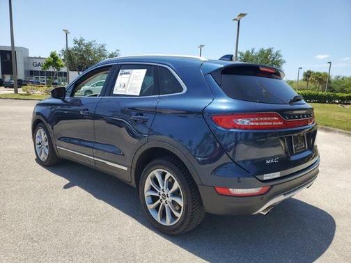 2017 Lincoln MKC Select