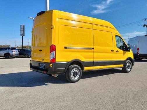 2021 Ford Transit-250 Base