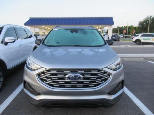 2020 Ford Edge SE