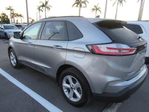 2020 Ford Edge SE
