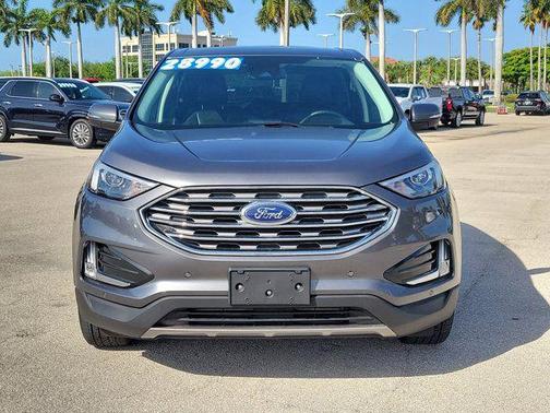 Gray Metallic 2022 Ford Edge Titanium