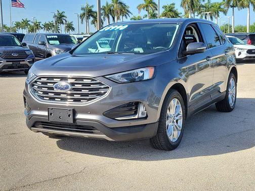 Gray Metallic 2022 Ford Edge Titanium