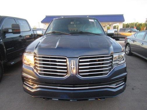 2015 Lincoln Navigator Base