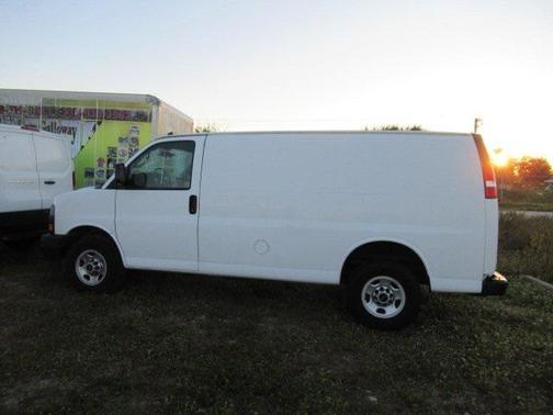 2021 GMC Savana 2500 Work Van