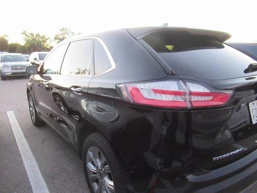 2023 Ford Edge Titanium