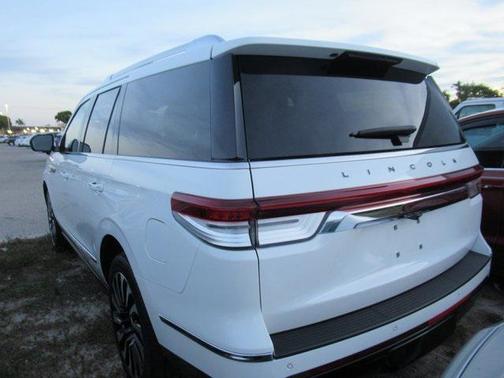2024 Lincoln Navigator Black Label