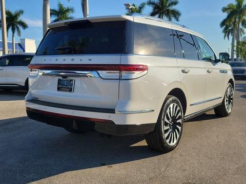 2024 Lincoln Navigator Black Label