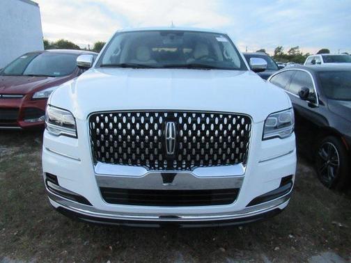 2024 Lincoln Navigator Black Label