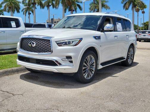 Moonstone 2019 INFINITI QX80 Luxe