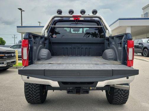 Blue Metallic 2022 Ford F-350 Lariat