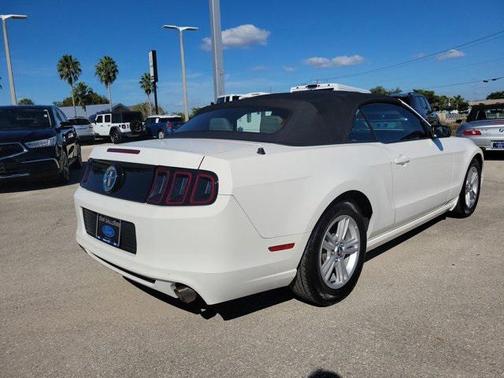 2013 Ford Mustang V6