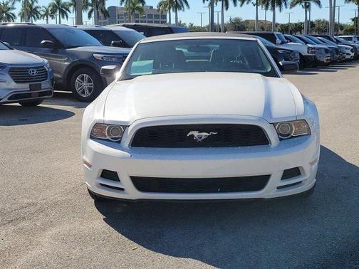 2013 Ford Mustang V6