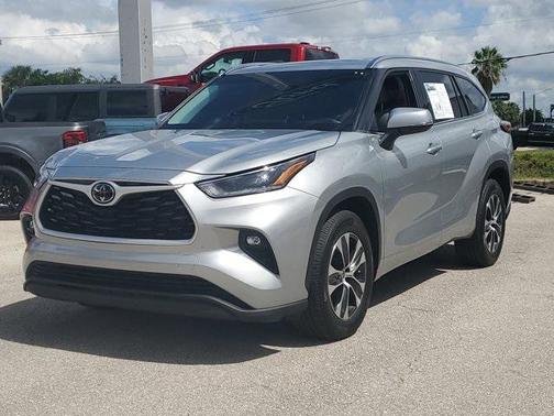 2021 Toyota Highlander XLE