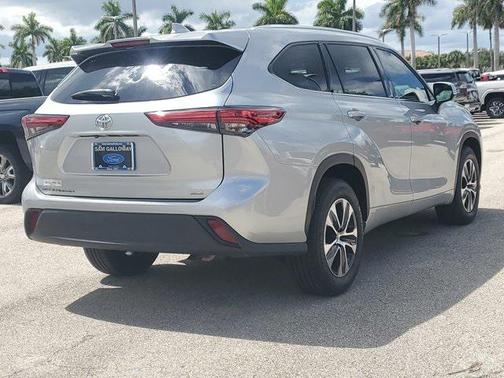 2021 Toyota Highlander XLE