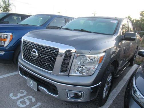 2018 Nissan Titan SV