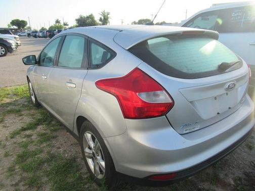 Ingot Silver 2013 Ford Focus SE