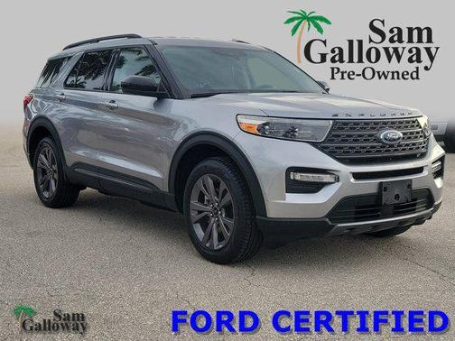 Silver Metallic 2022 Ford Explorer XLT