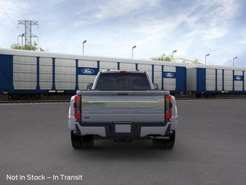 2025 Ford F-450 Platinum