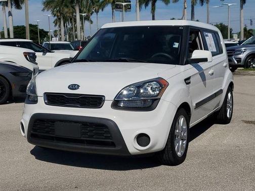 2013 Kia Soul Base