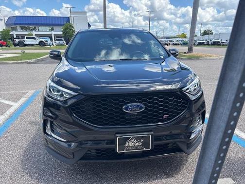 2021 Ford Edge ST
