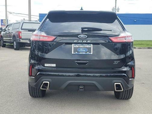2021 Ford Edge ST