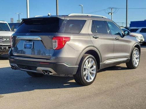 2023 Ford Explorer Platinum